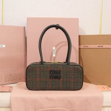 미우미우 보 백 5BB147-2999